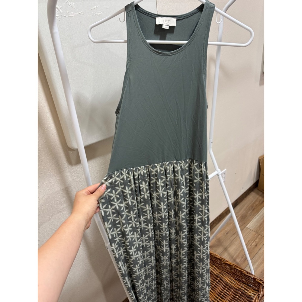 LOFT Outlet Sage Green Racerback Maxi Dress Small Geometric Floral Print Skirt - Picture 4 of 4